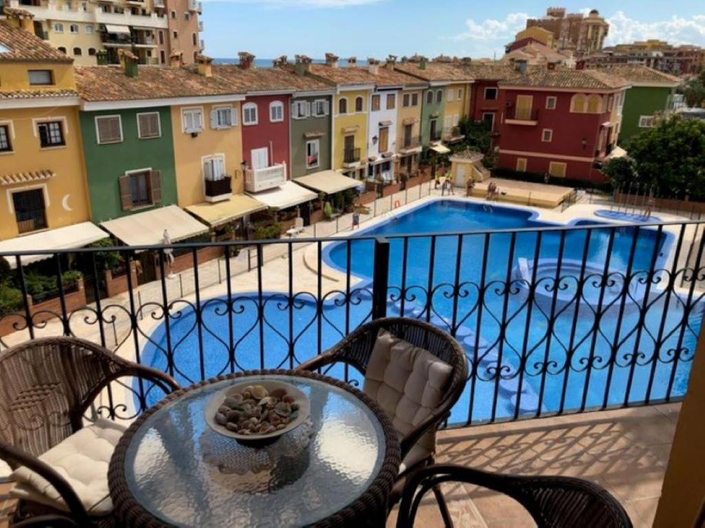 Valencia, Ideally Located 3Bed-2Bath Apart.Few Mints Walk From Beach,Pool,Shop. Port Saplaya Kültér fotó
