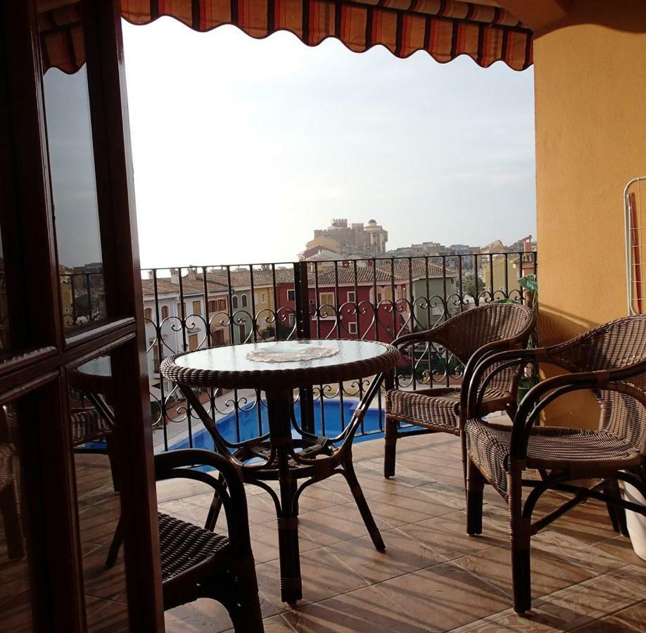 Valencia, Ideally Located 3Bed-2Bath Apart.Few Mints Walk From Beach,Pool,Shop. Port Saplaya Kültér fotó