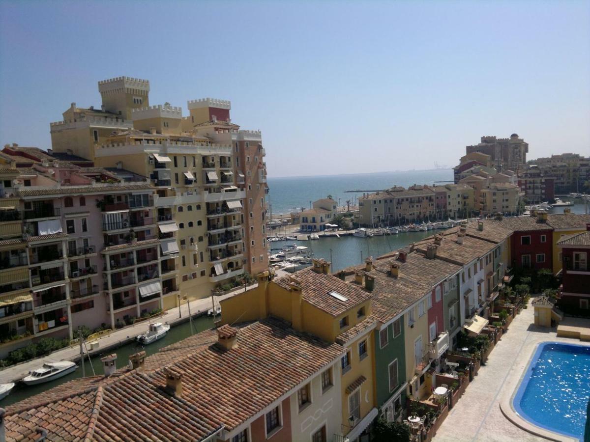Valencia, Ideally Located 3Bed-2Bath Apart.Few Mints Walk From Beach,Pool,Shop. Port Saplaya Kültér fotó